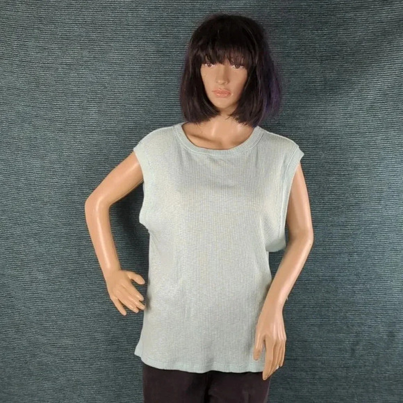 NWT Sleeveless Textured Tee Shirt With Long Armholes. So Brand Muscle Tank - Picture 2 of 11